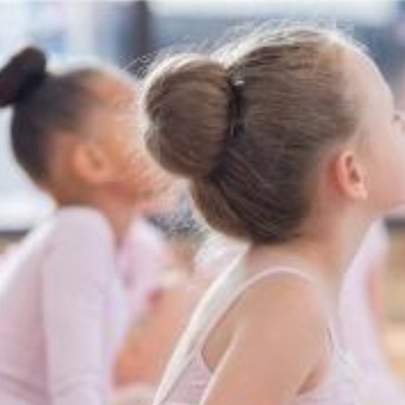 🆓️ W/ $35 Purchase! KITSCH Small Bun Form - Brown ~ NWT - Picture 4 of 5